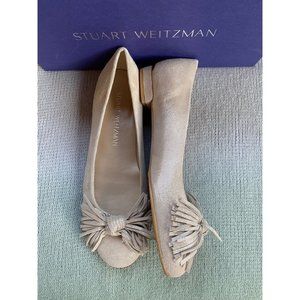 NEW/NEVER WORN Stuart Weitzman gold shimmer flats